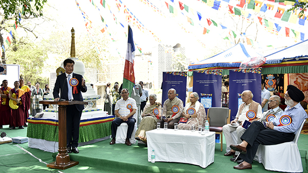 2018年4月3日，司政司政洛桑森格在「感謝印度」運動活動上演讲。