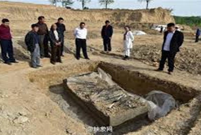 西藏自治區文物保護研究所與陝西省考古研究院聯合考古隊在對札達縣象泉河支流桑達河谷臺地格布賽魯遺址、象泉河中游相關遺址開展考古發掘與調查時，發現迄今所知西藏境內最早墓葬。